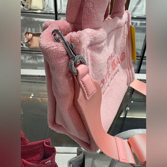 Marc Jacobs Pink The Tote Bag Crossbody NWT - Picture 3 of 7